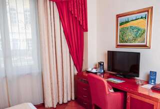Отель Hotel Pushkin Уральск Двухместный номер «Комфорт» с 1 кроватью или 2 отдельными кроватями-2